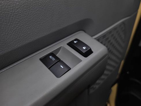 Used 2022 Ford E-450 and Econoline 450 Super Duty RWD image 34