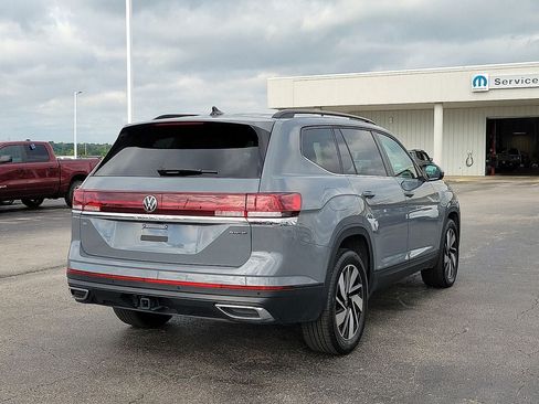 Used 2025 Volkswagen Atlas SE AWD/4WD image 5