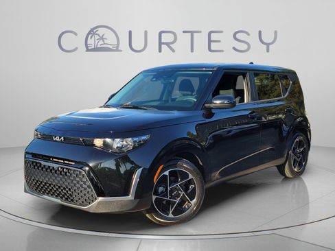 Certified 2024 Kia Soul EX FWD image 1