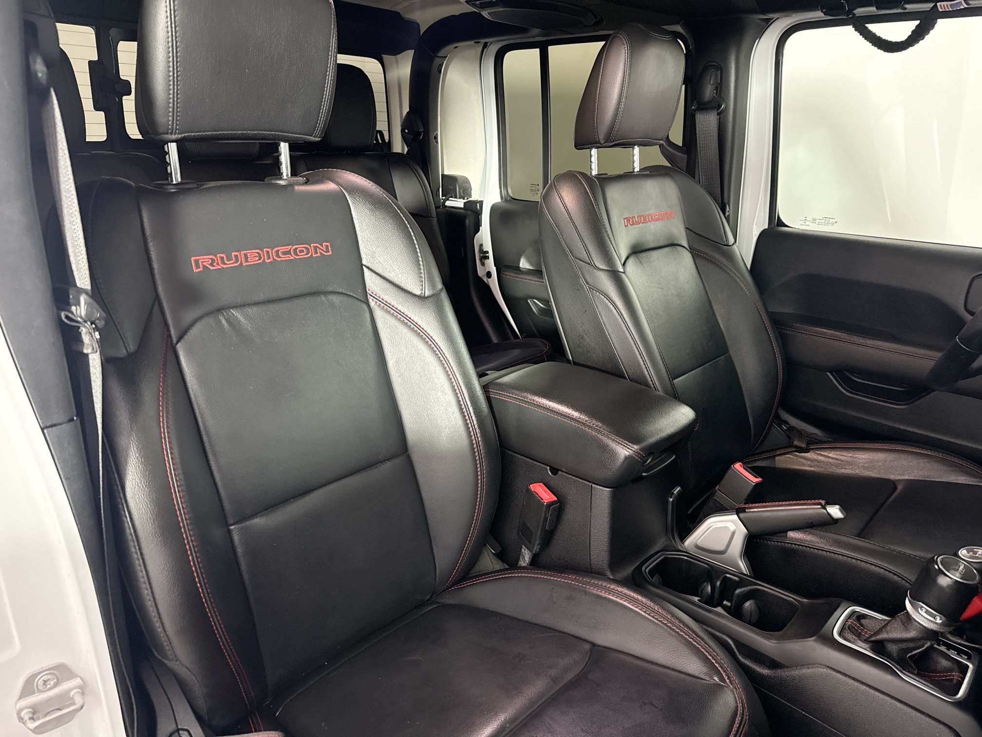 Used 2021 Jeep Gladiator Rubicon AWD/4WD image 36