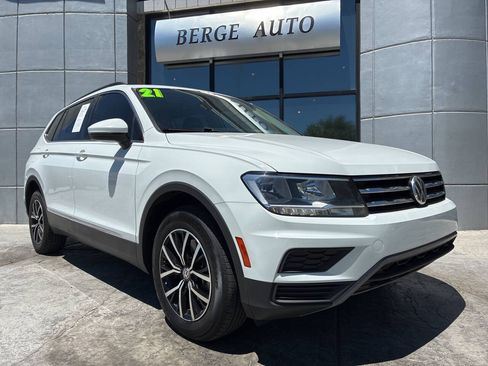 Used 2021 Volkswagen Tiguan SE w/ Panoramic Sunroof Package AWD/4WD image 1