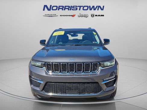 Certified 2023 Jeep Grand Cherokee Limited AWD/4WD image 2