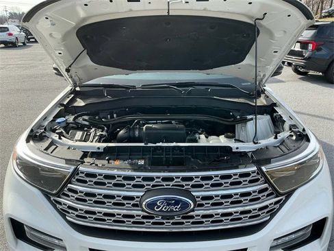 Certified 2023 Ford Explorer Limited w/ Limited Technology Package image 20