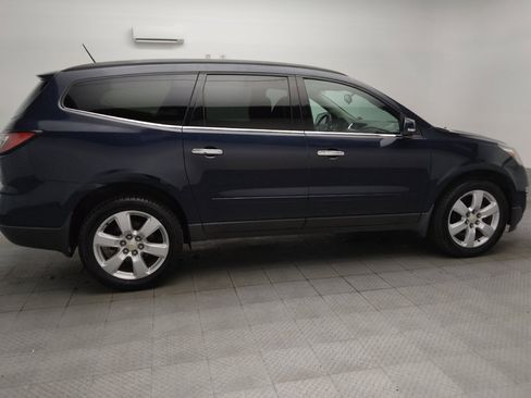 Used 2017 Chevrolet Traverse LT w/ Style and Technology Package AWD/4WD image 10