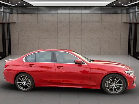 Used 2019 BMW 330i Sedan RWD image 2