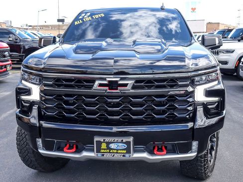 Used 2022 Chevrolet Silverado 1500 ZR2 w/ Technology Package AWD/4WD image 4