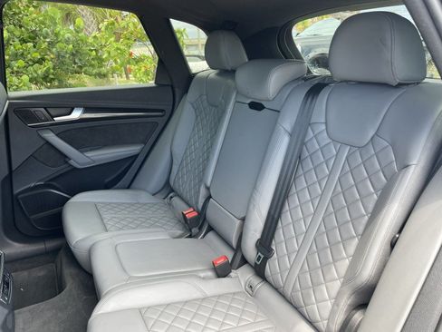 Used 2018 Audi SQ5 Prestige w/ Prestige Package AWD/4WD image 14