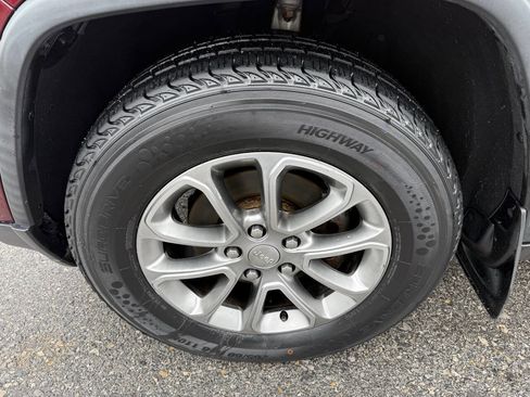 Used 2016 Jeep Grand Cherokee Limited image 31