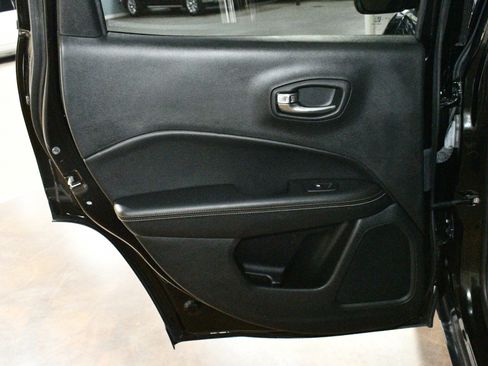 Used 2019 Jeep Compass Latitude w/ Popular Equipment Group image 45