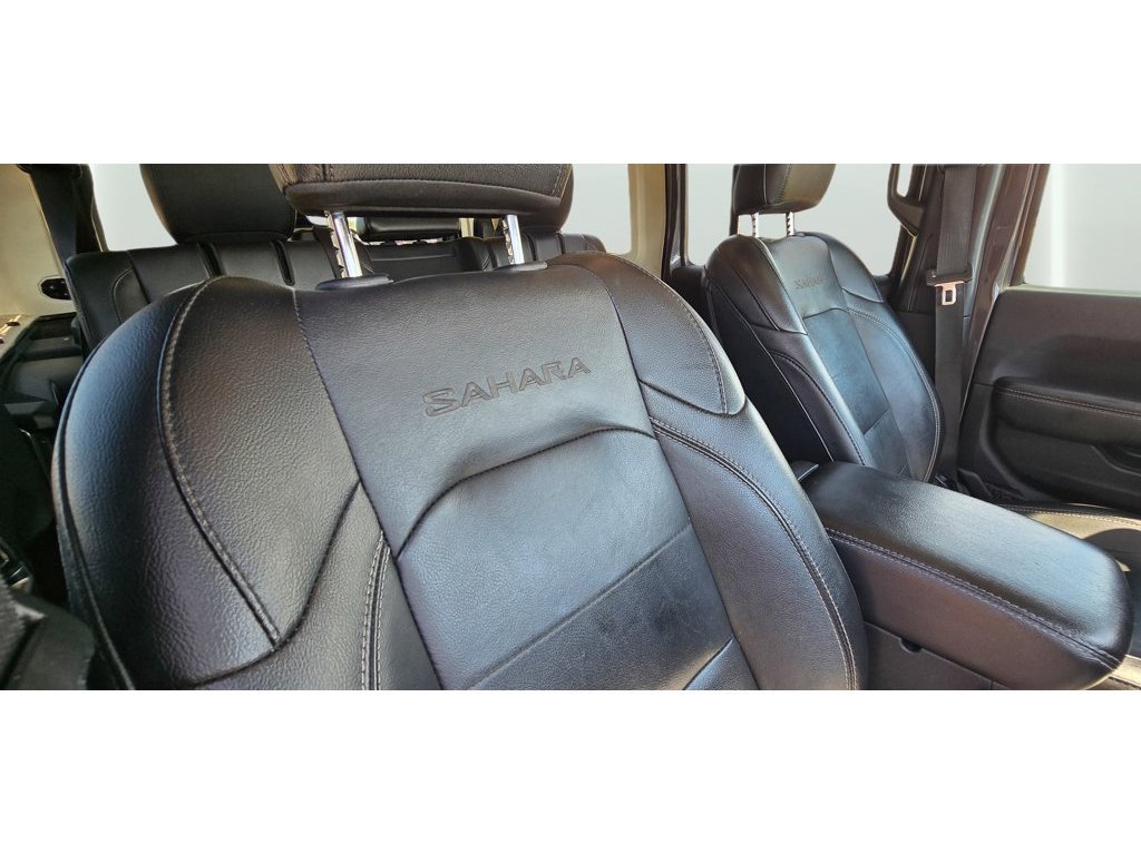 Used 2021 Jeep Wrangler Unlimited Sahara AWD/4WD image 13
