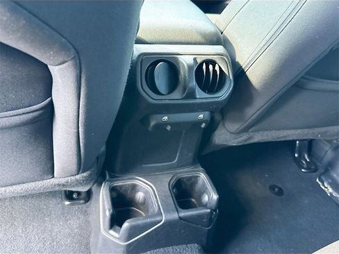 Used 2023 Jeep Gladiator Sport image 27