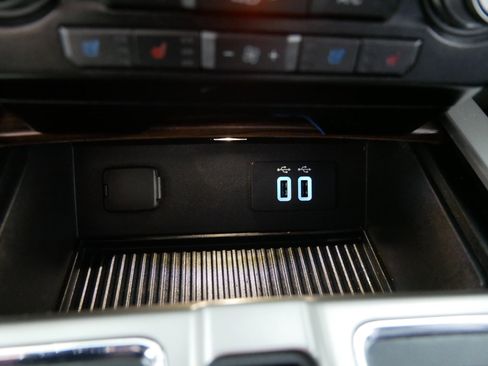 Used 2016 Ford F150 Lariat w/ Equipment Group 502A Luxury image 31