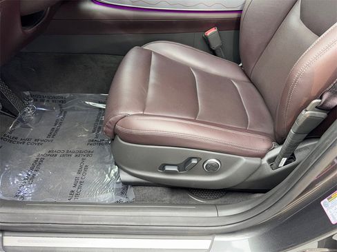 Used 2024 Genesis GV70 2.5T w/ Advanced Package image 26