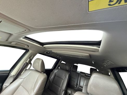 Used 2016 Honda Odyssey Touring image 12