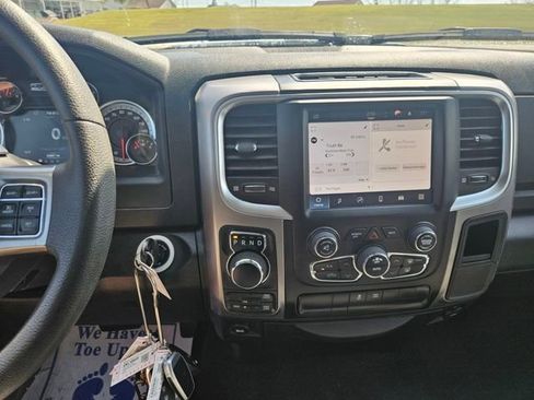 Used 2023 RAM 1500 Classic SLT w/ Electronics Group AWD/4WD image 17