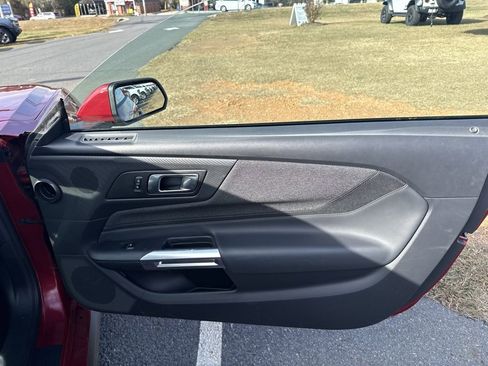 Used 2024 Ford Mustang EcoBoost image 28