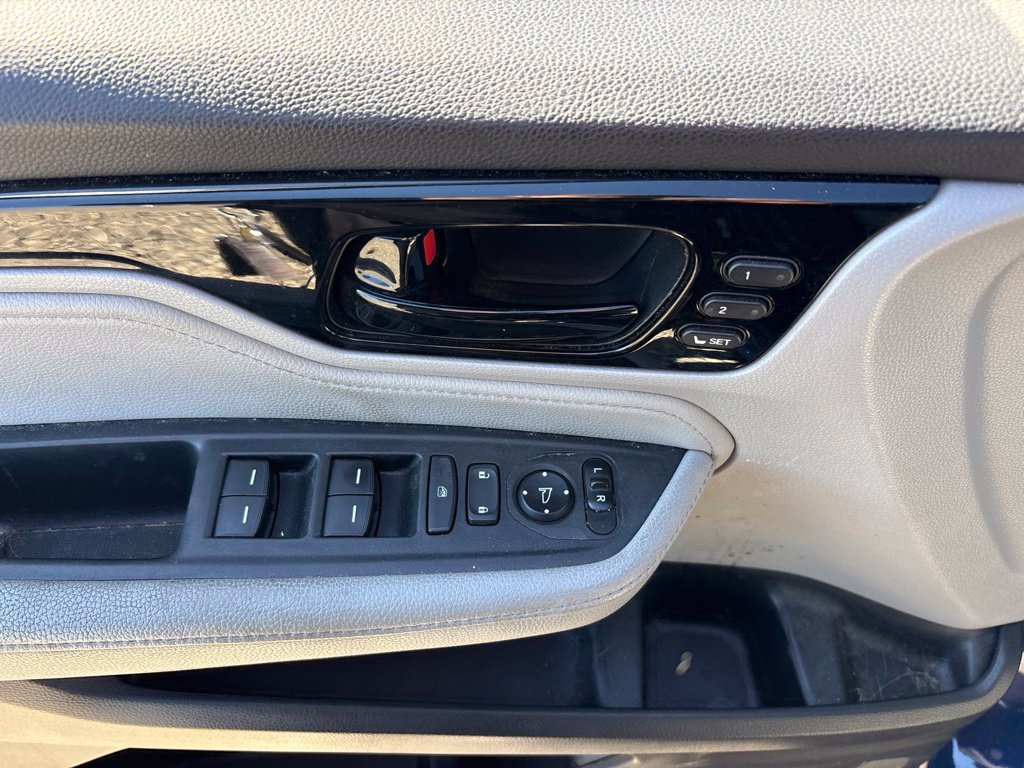 Used 2023 Honda Odyssey Touring image 18