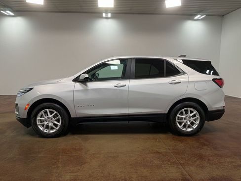 Used 2022 Chevrolet Equinox LT image 6