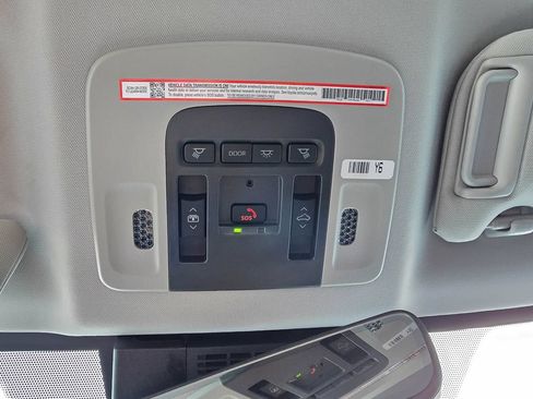 Used 2025 Toyota Camry XLE w/ Premium Plus Package FWD image 30