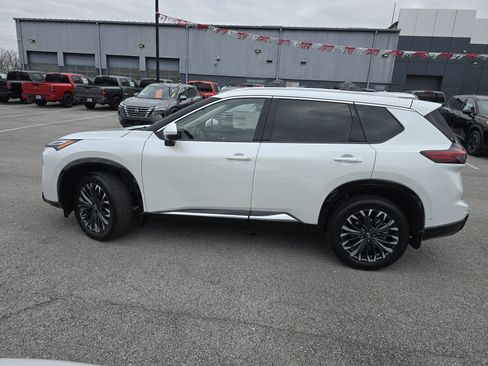 New 2026 Nissan Rogue Platinum w/ Platinum Premium Package image 22