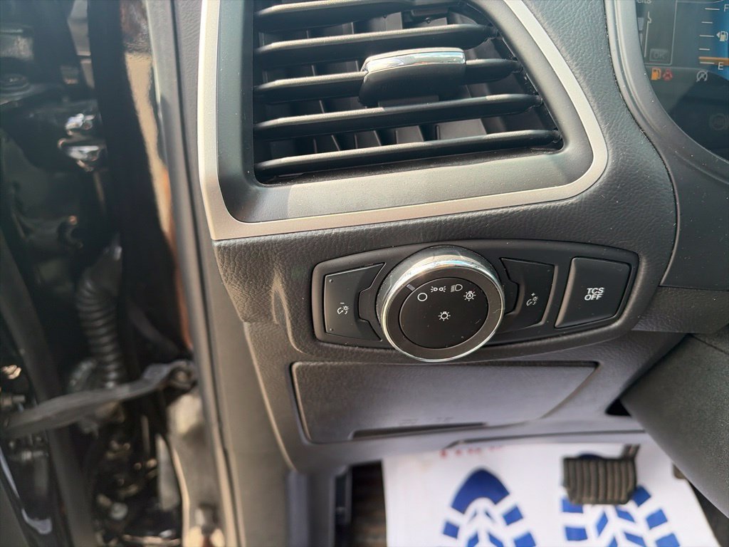 Used 2023 Ford Edge SEL AWD/4WD image 19