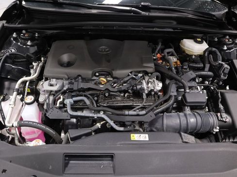 Used 2025 Toyota Camry LE FWD image 14