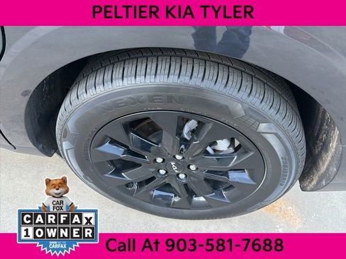 Certified 2024 Kia Carnival SX image 9