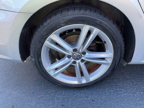 Used 2014 Volkswagen Passat 2.5 SE image 21