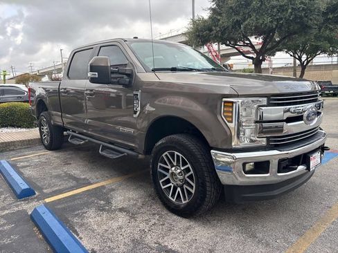 Used 2018 Ford F250 Lariat w/ Lariat Ultimate Package AWD/4WD image 7