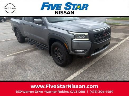 Used 2025 Nissan Frontier PRO-4X w/ Pro Convenience Package AWD/4WD image 2