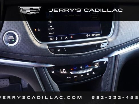 Certified 2025 Cadillac XT5 Premium Luxury image 10