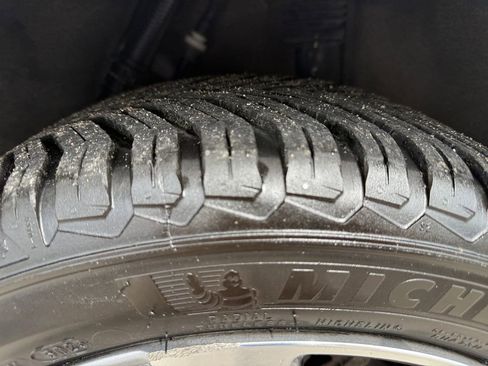 Used 2019 Honda Accord EX image 31