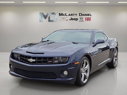 Used 2012 Chevrolet Camaro SS RWD image 2