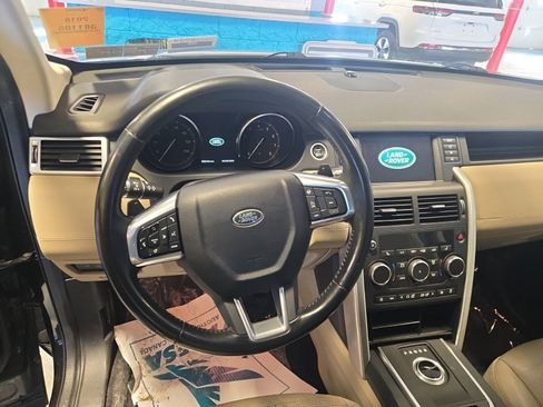 Used 2018 Land Rover Discovery Sport HSE image 8