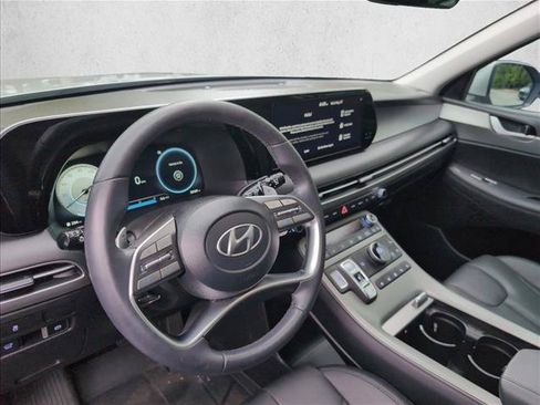 Certified 2024 Hyundai Palisade SEL w/ Premium Package FWD image 9