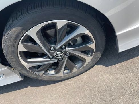 Used 2017 Toyota Corolla iM FWD image 13