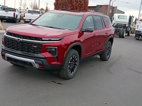 New 2026 Chevrolet Traverse Z71 w/ Driver Confidence Package image 1