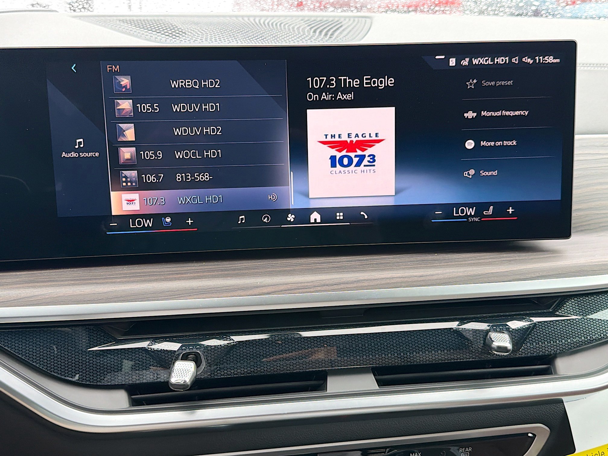 New 2026 BMW X5 xDrive50e w/ M Sport Package AWD/4WD image 32
