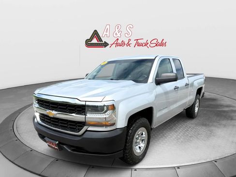 Used 2018 Chevrolet Silverado 1500 W/T w/ Trailering Package AWD/4WD image 3