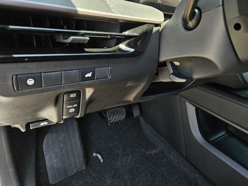 New 2025 Nissan Murano SV image 16