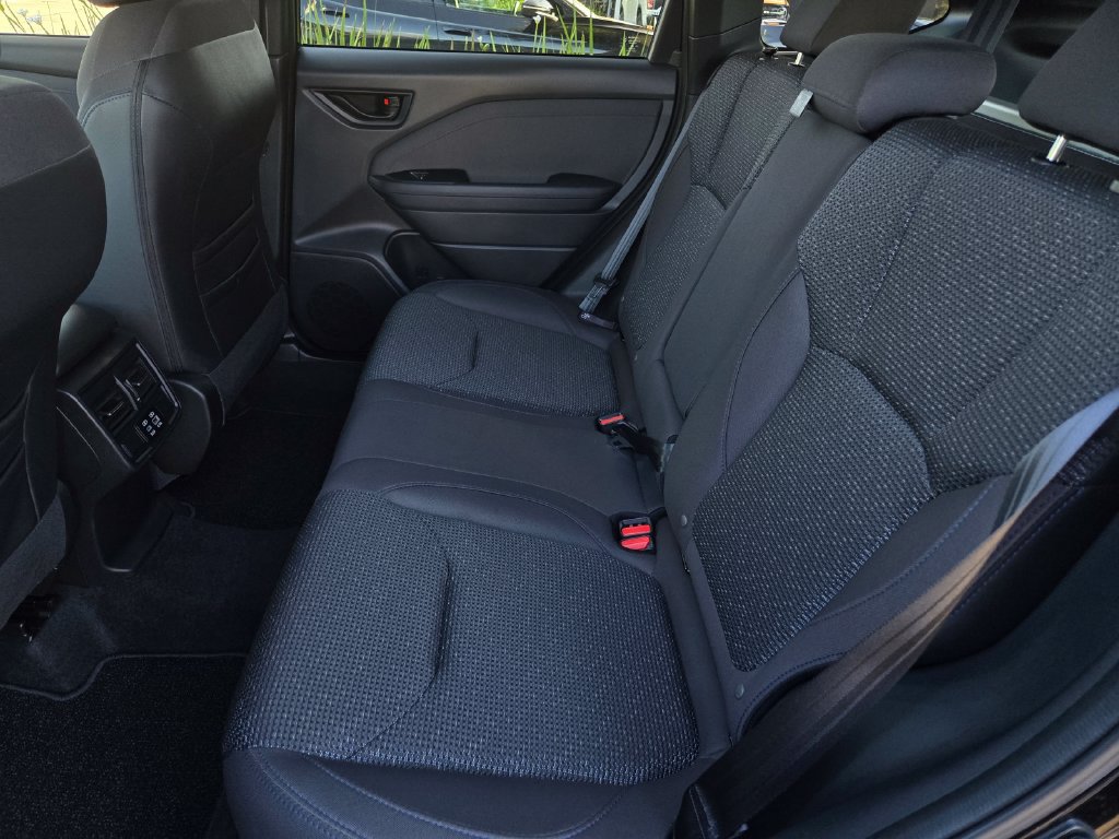 Used 2025 Subaru Forester Premium w/ Convenience Package #1 AWD/4WD image 12