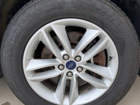 Used 2018 Ford Edge SEL w/ Equipment Group 201A AWD/4WD image 30