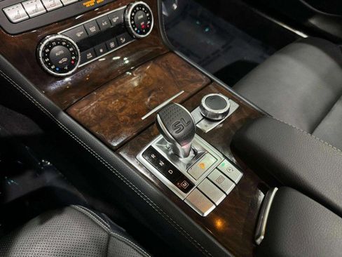 Used 2020 Mercedes-Benz SL 550 image 44