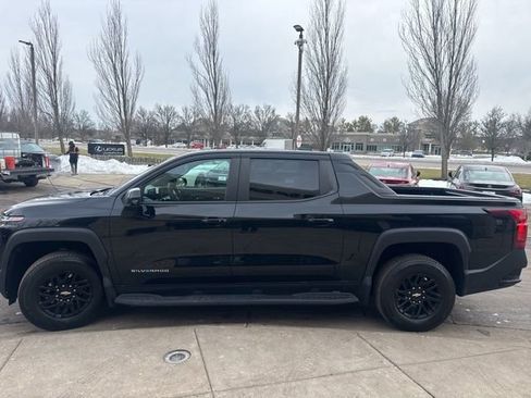 Used 2024 Chevrolet Silverado EV W/T image 6