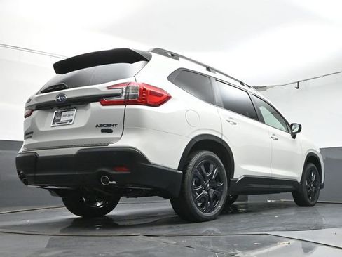 Used 2025 Subaru Ascent Bronze Edition w/ Onyx Package image 39