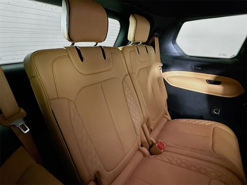 Used 2021 Jeep Grand Cherokee L Summit w/ Luxury Tech Group V image 30