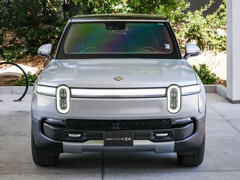 Used 2025 Rivian R1S Adventure AWD/4WD image 2