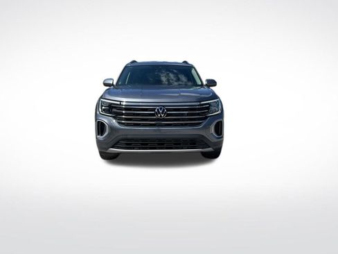 Used 2024 Volkswagen Atlas SE image 3