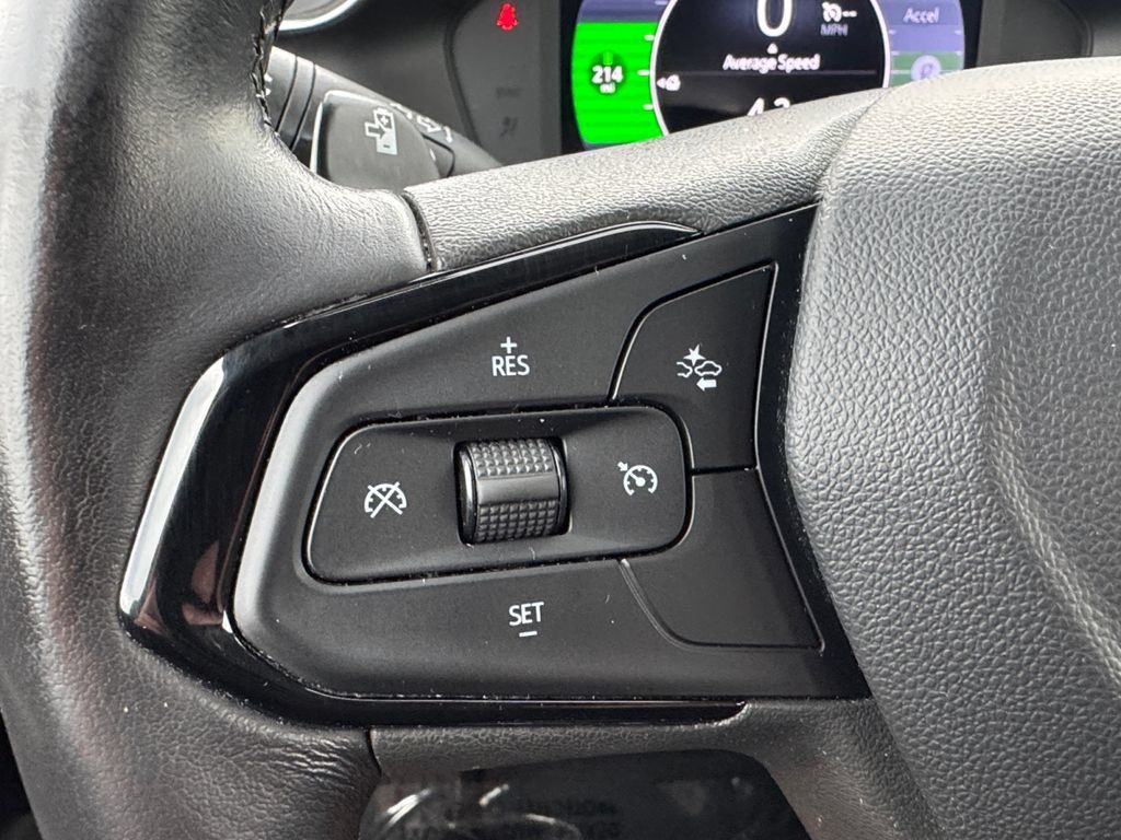 Used 2023 Chevrolet Bolt EUV LT w/ Comfort Package FWD image 16
