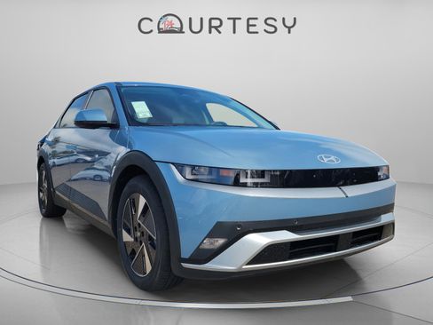 New 2026 Hyundai Ioniq 5 SEL image 4